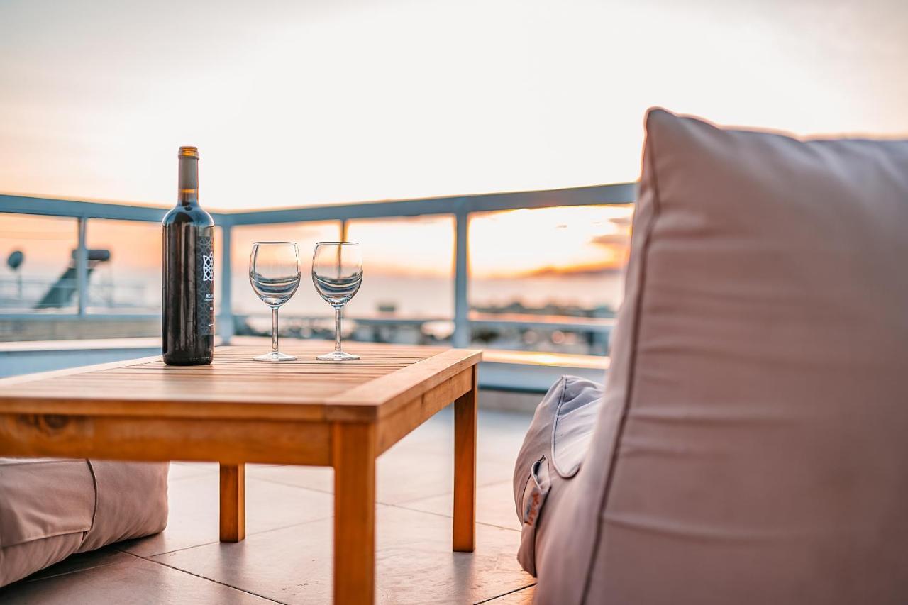 Suites With Magical View & Jacuzzi 아테네 외부 사진